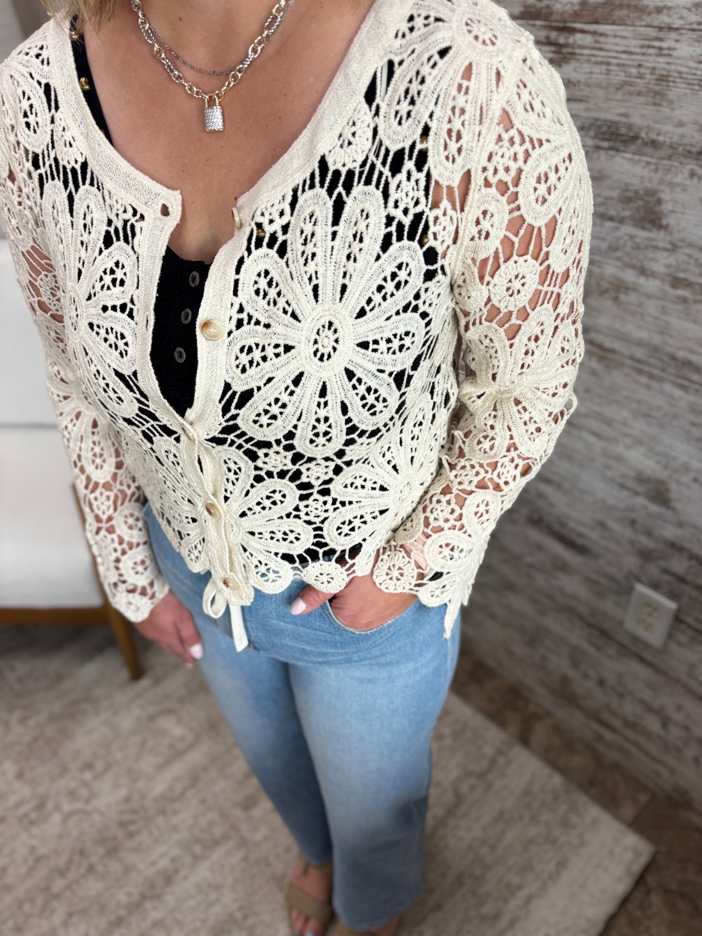 Natural Flower Lace Cropped Button Down