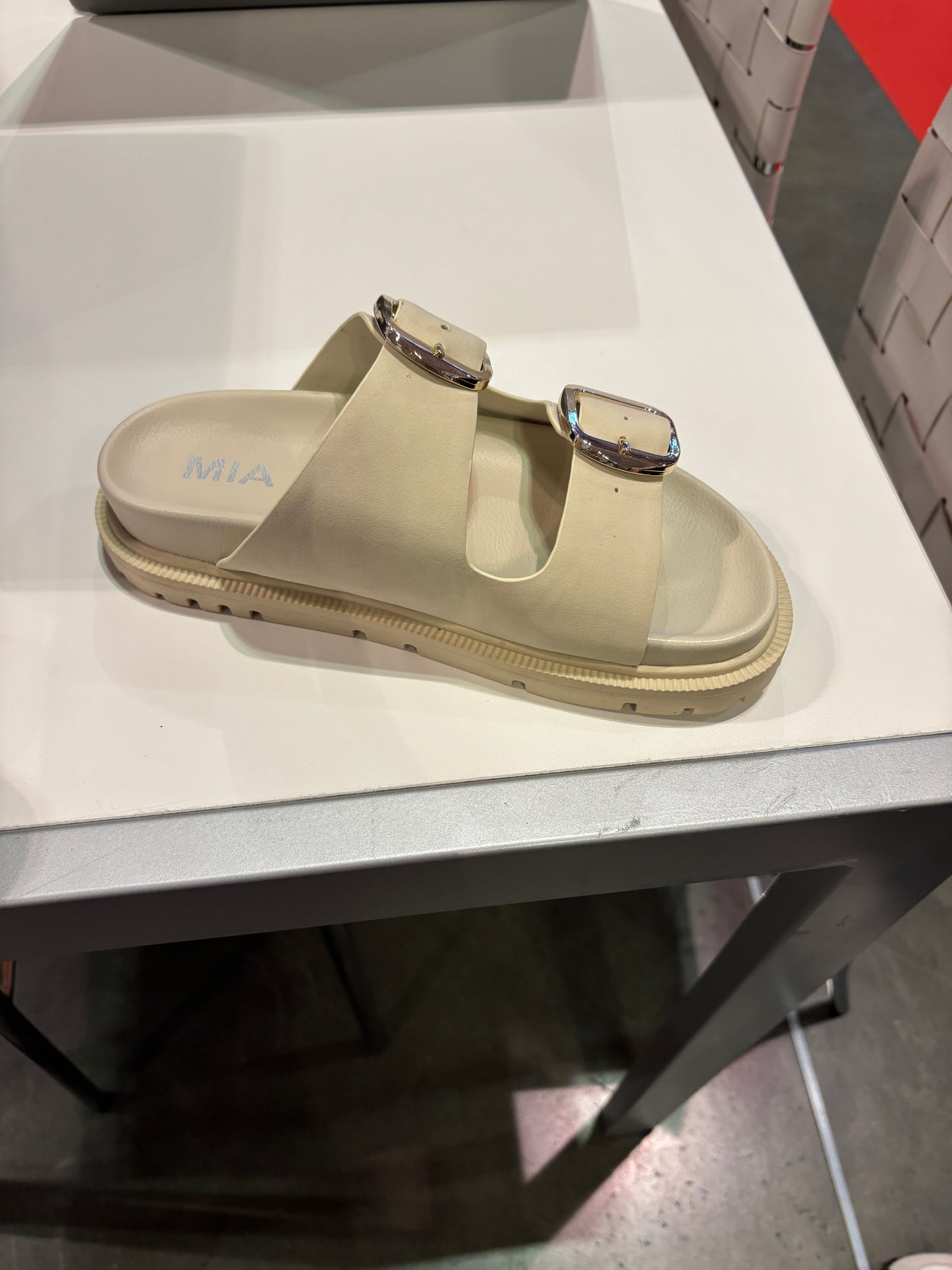 Mia Gen Sandal