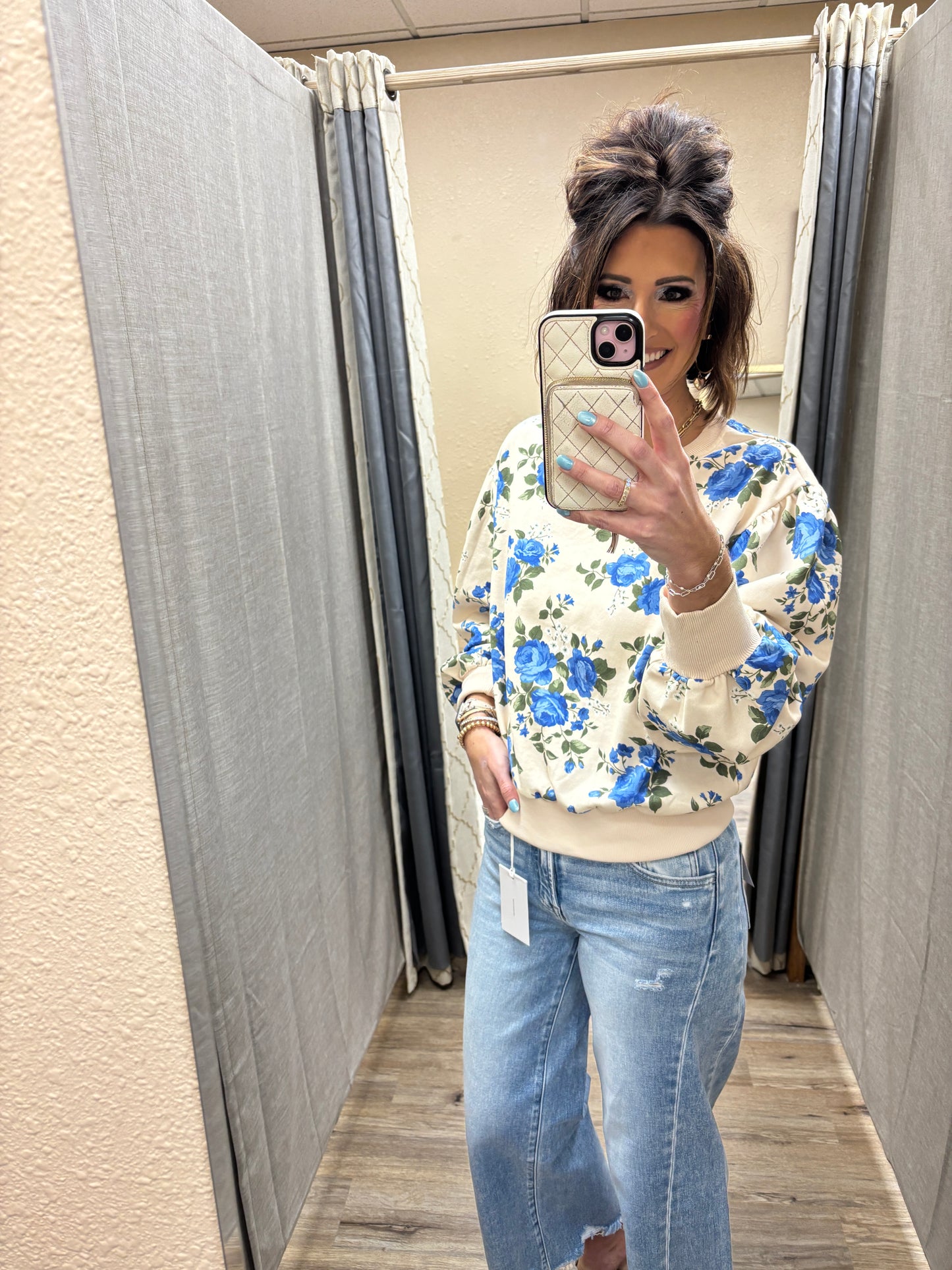 Oatmeal/Blue Rose Printed Pullover