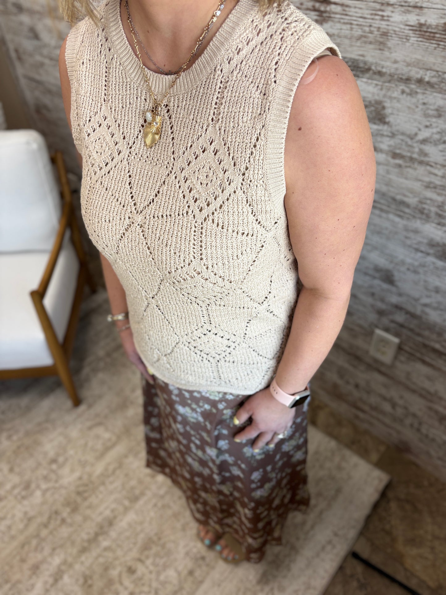Natural Wave Hem Sleeveless Crochet Sweater