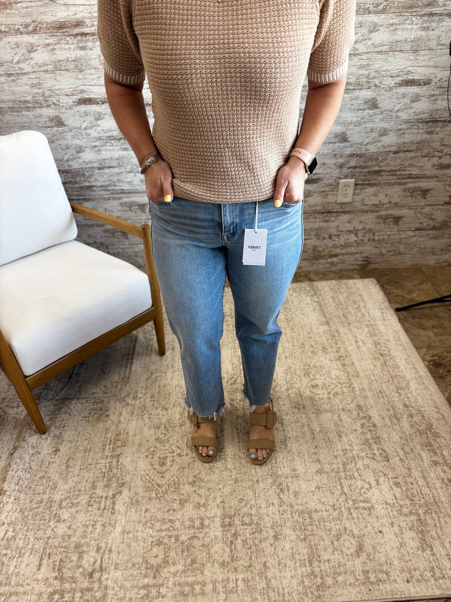Vervet Victoria High Rise Straight Crop Jean T6478