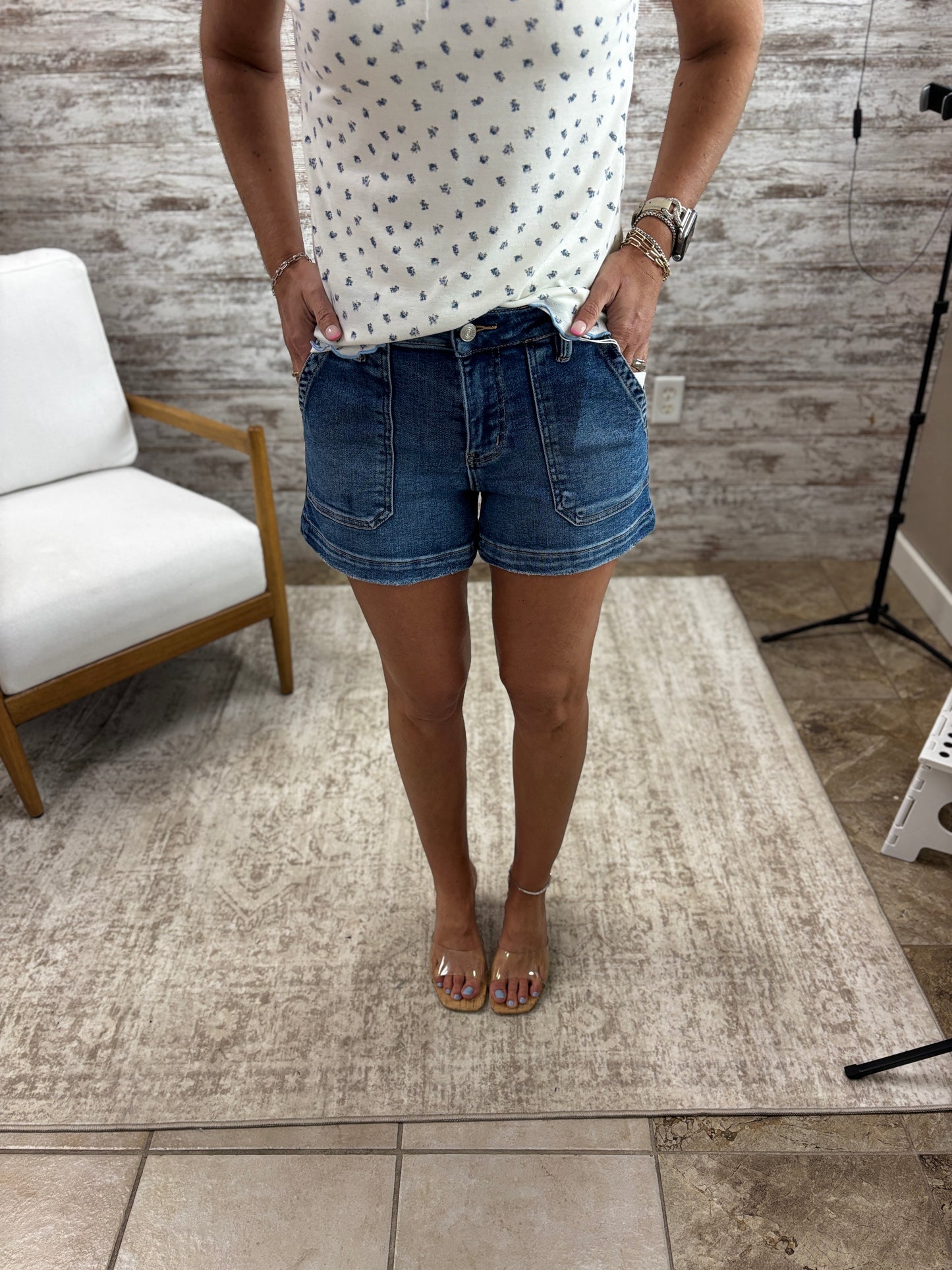 Verve High Rise Patch Pocket Shorts LV2308