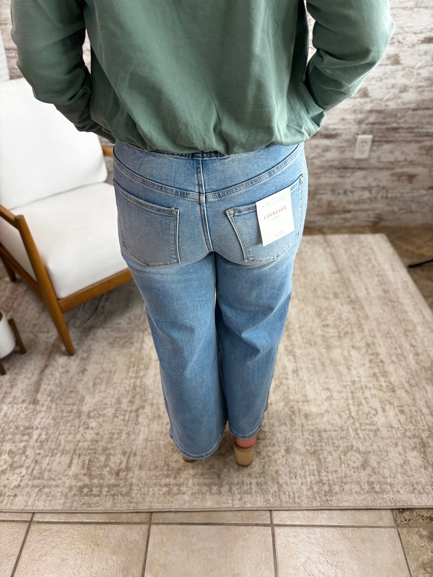 Lovervet High Rise Elastic Waistband Crop Jeans lV1895