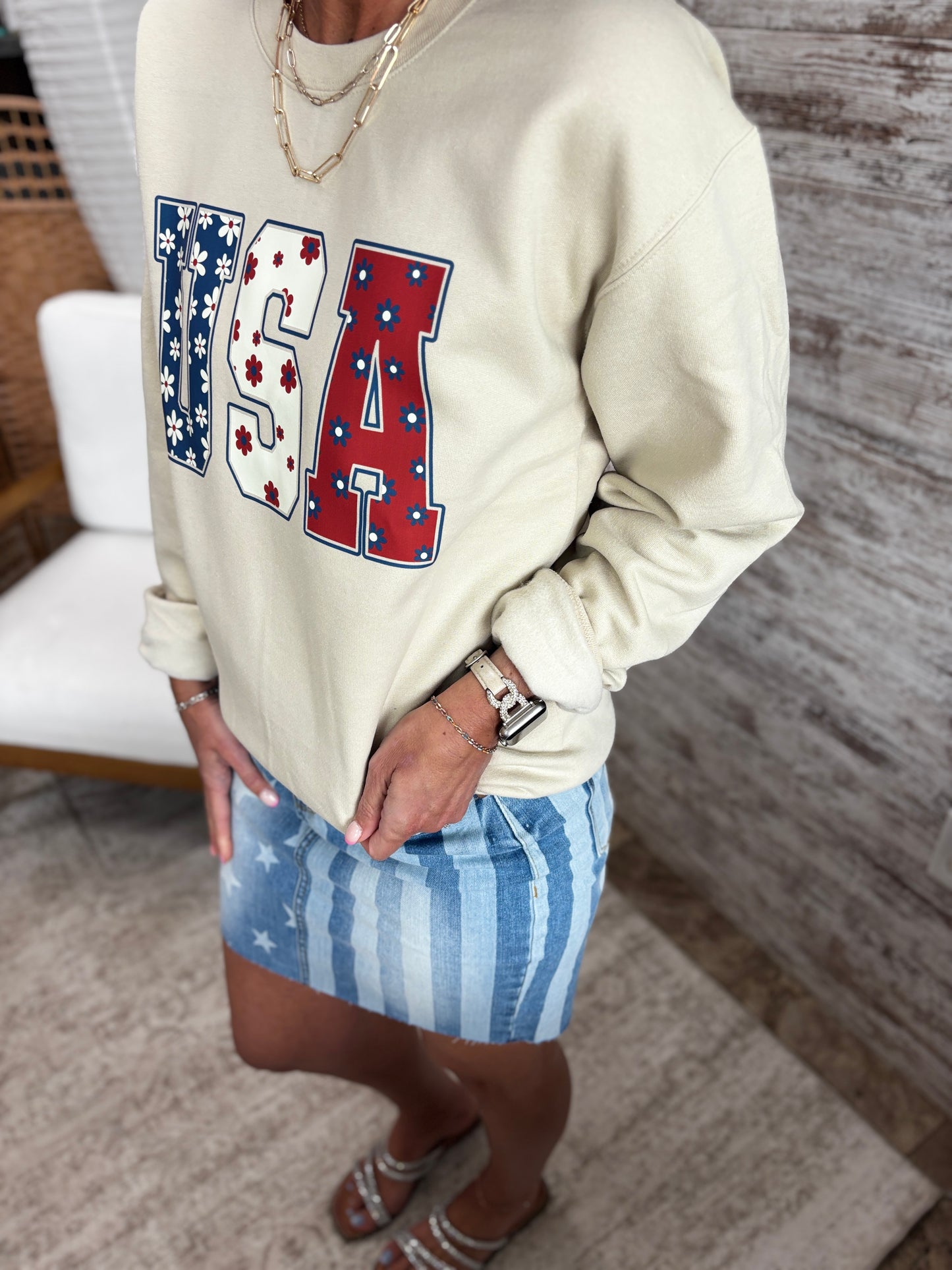 USA Floral Print Tan Gildan Crew