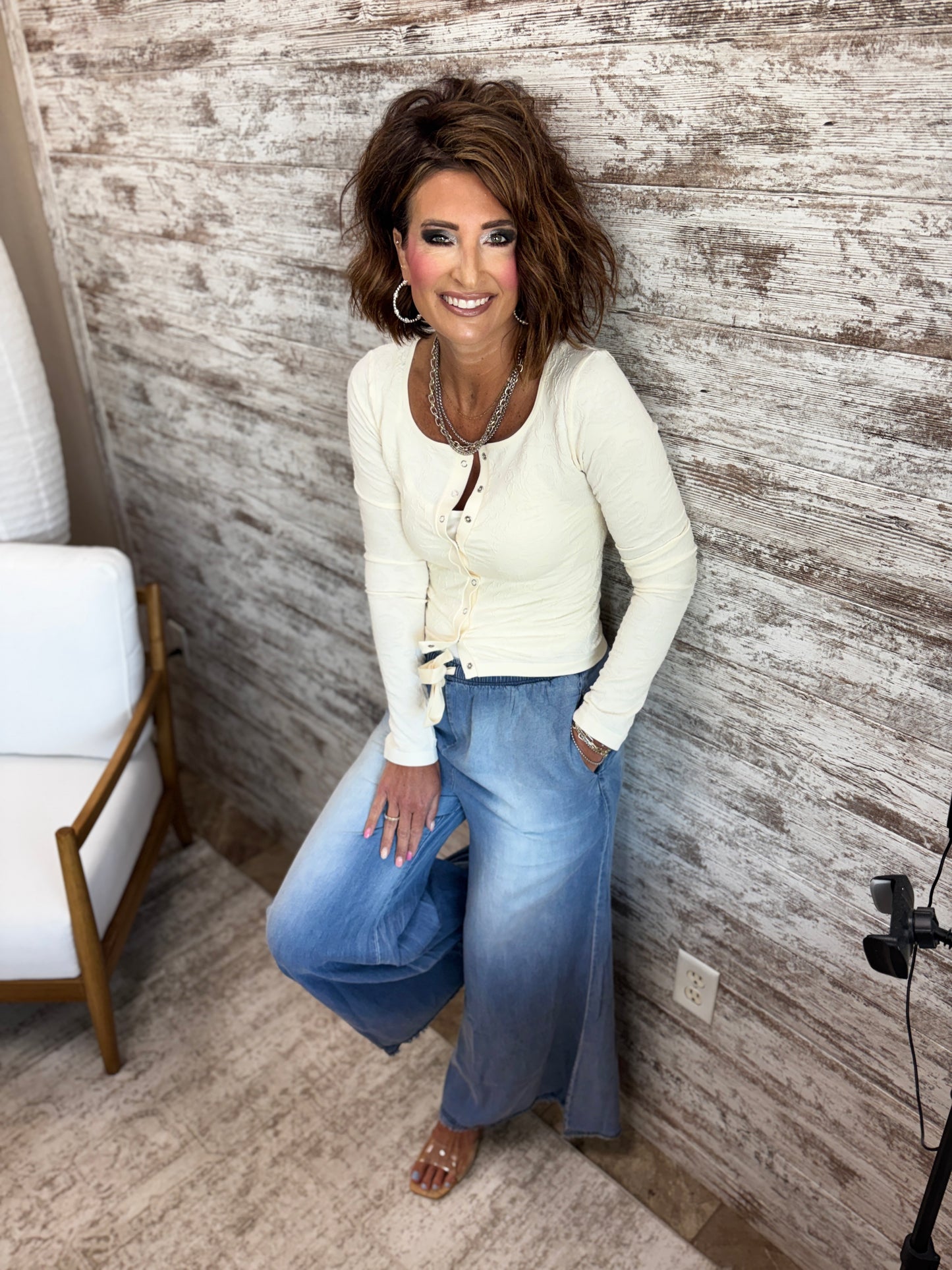 Wide Leg Elastic Waist Denim Pant with Fray Hem
