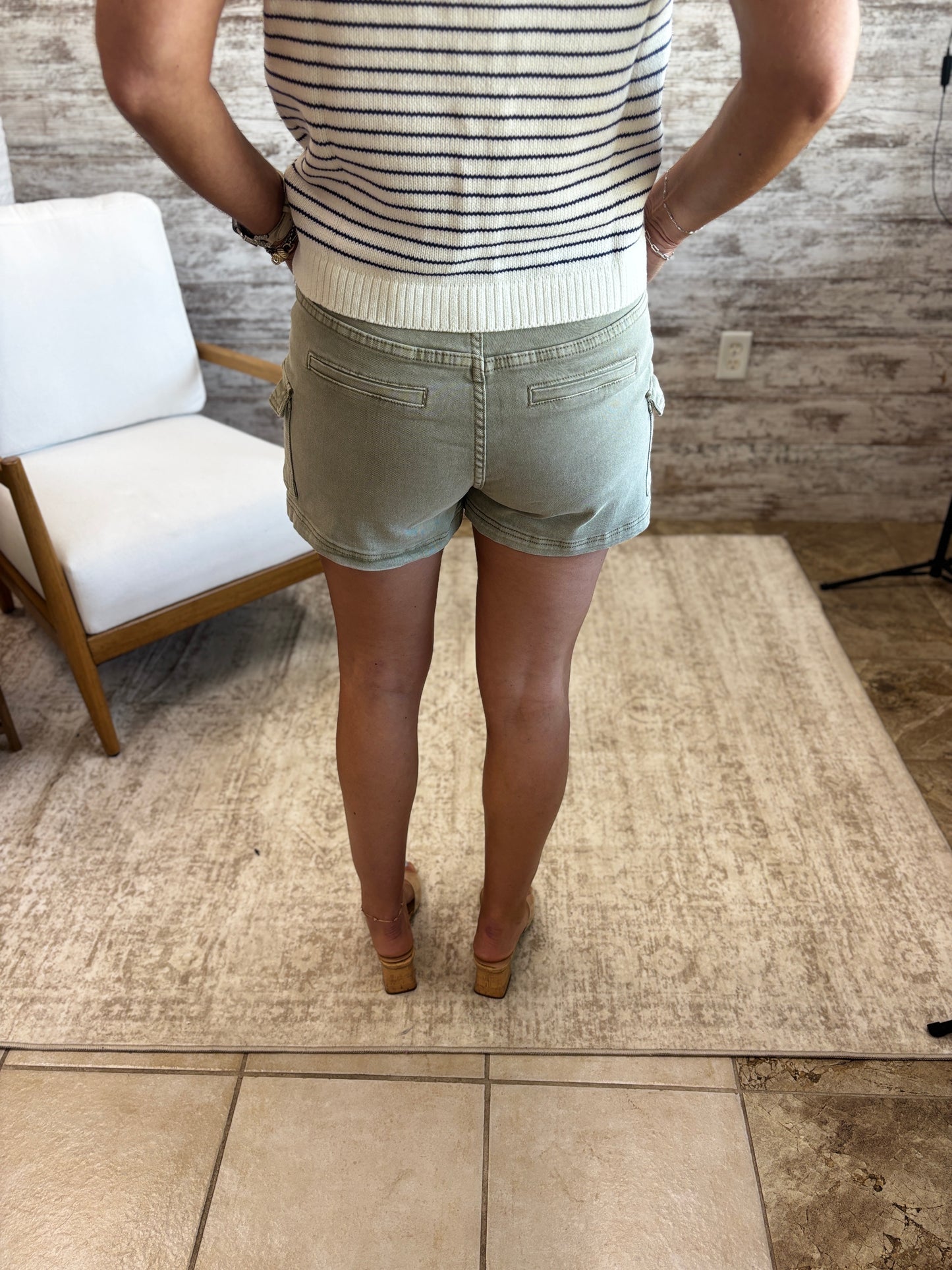 Zenana Light Olive Utility Pocket Shorts DMP-1736Y