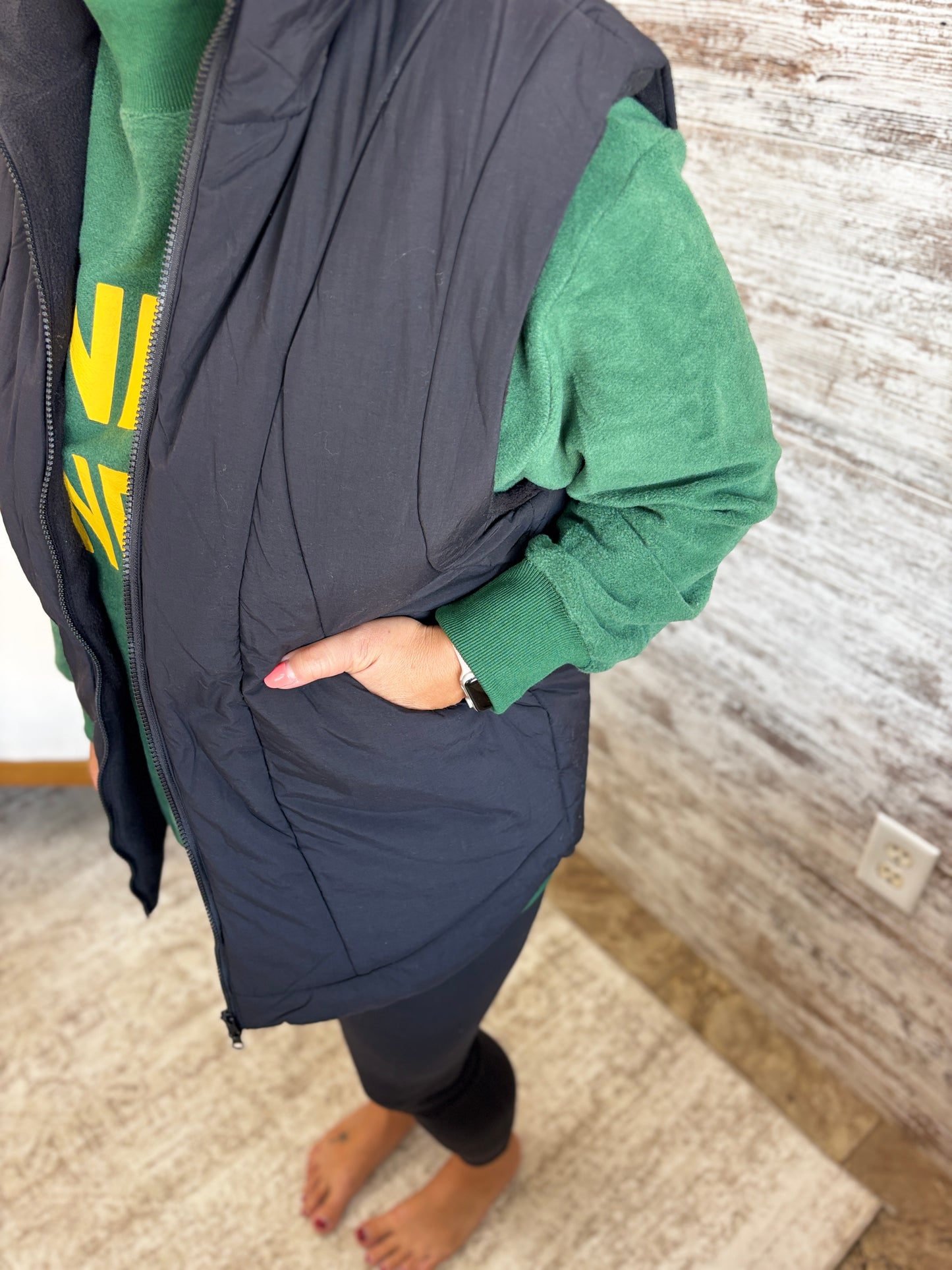Black Curve Hem Puffer Vest