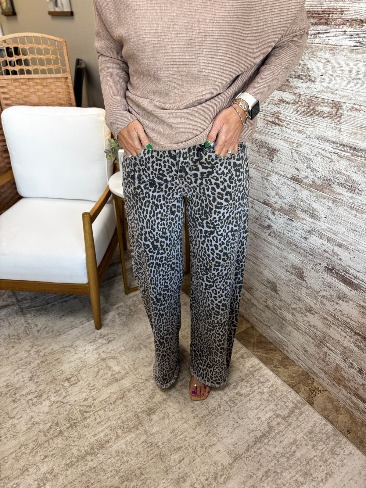 Mica Wide Leg Leopard Pant Mdp-w3903