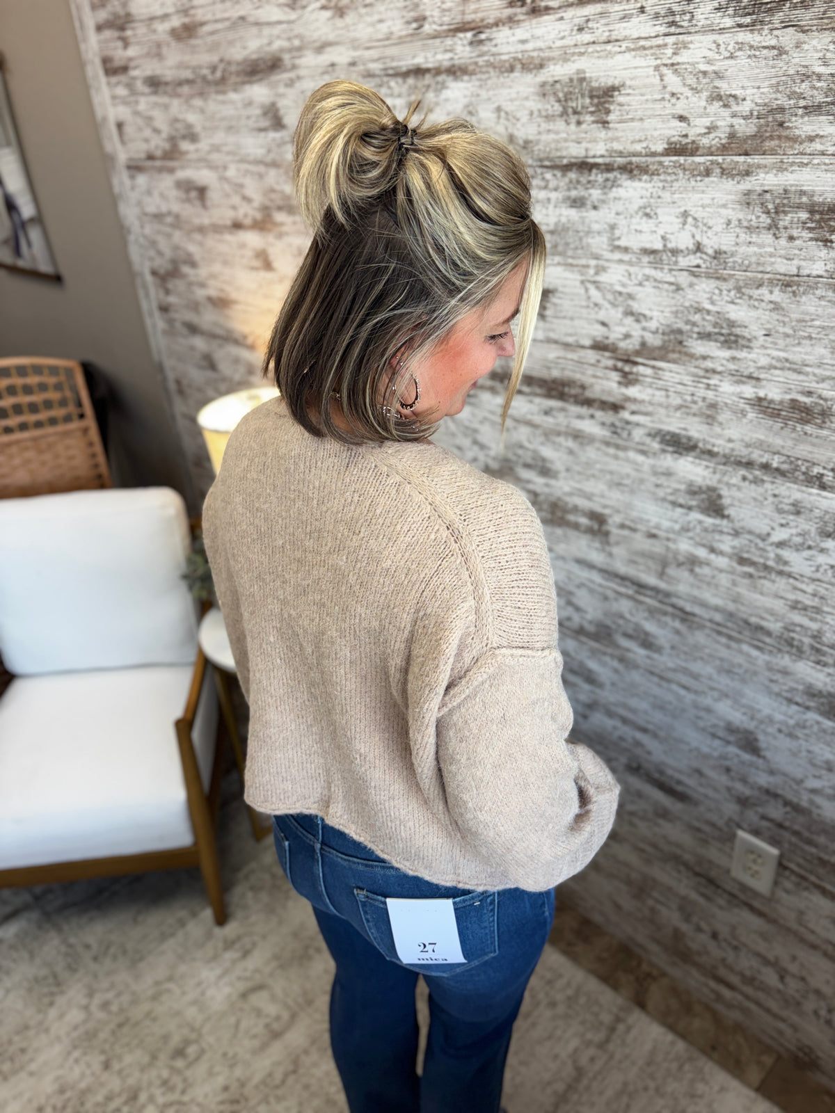 Oat rushed V-Neck Sweater with Rolled Cuffs