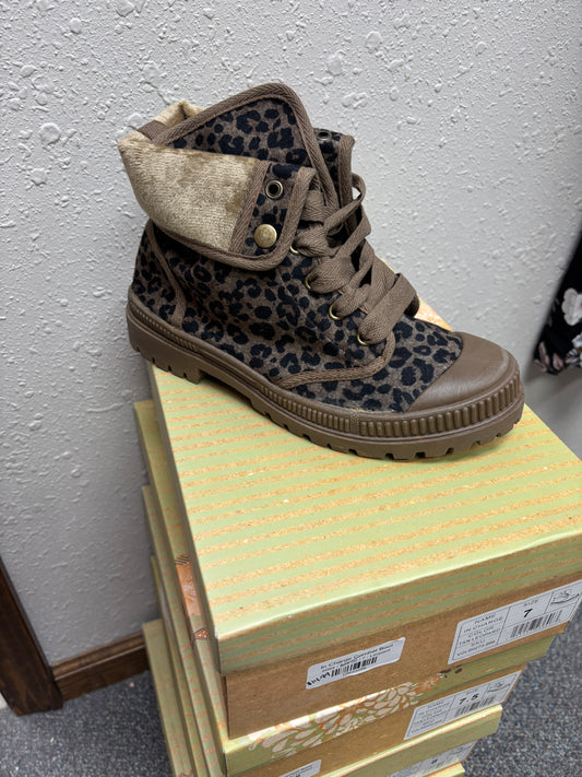 In Charge Combat Boot