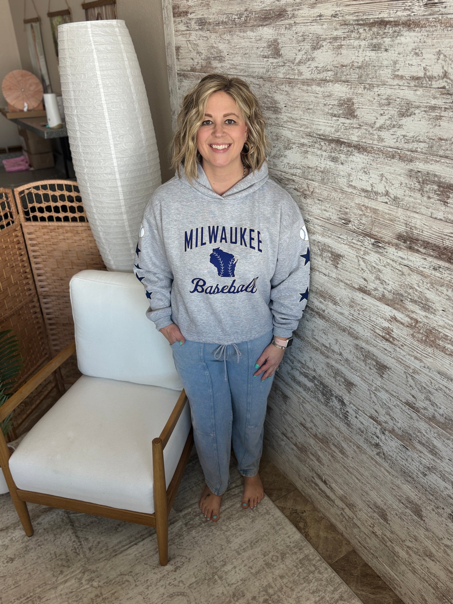 Milwaukee Baseball Pennant Grey Drawstring Hoodie