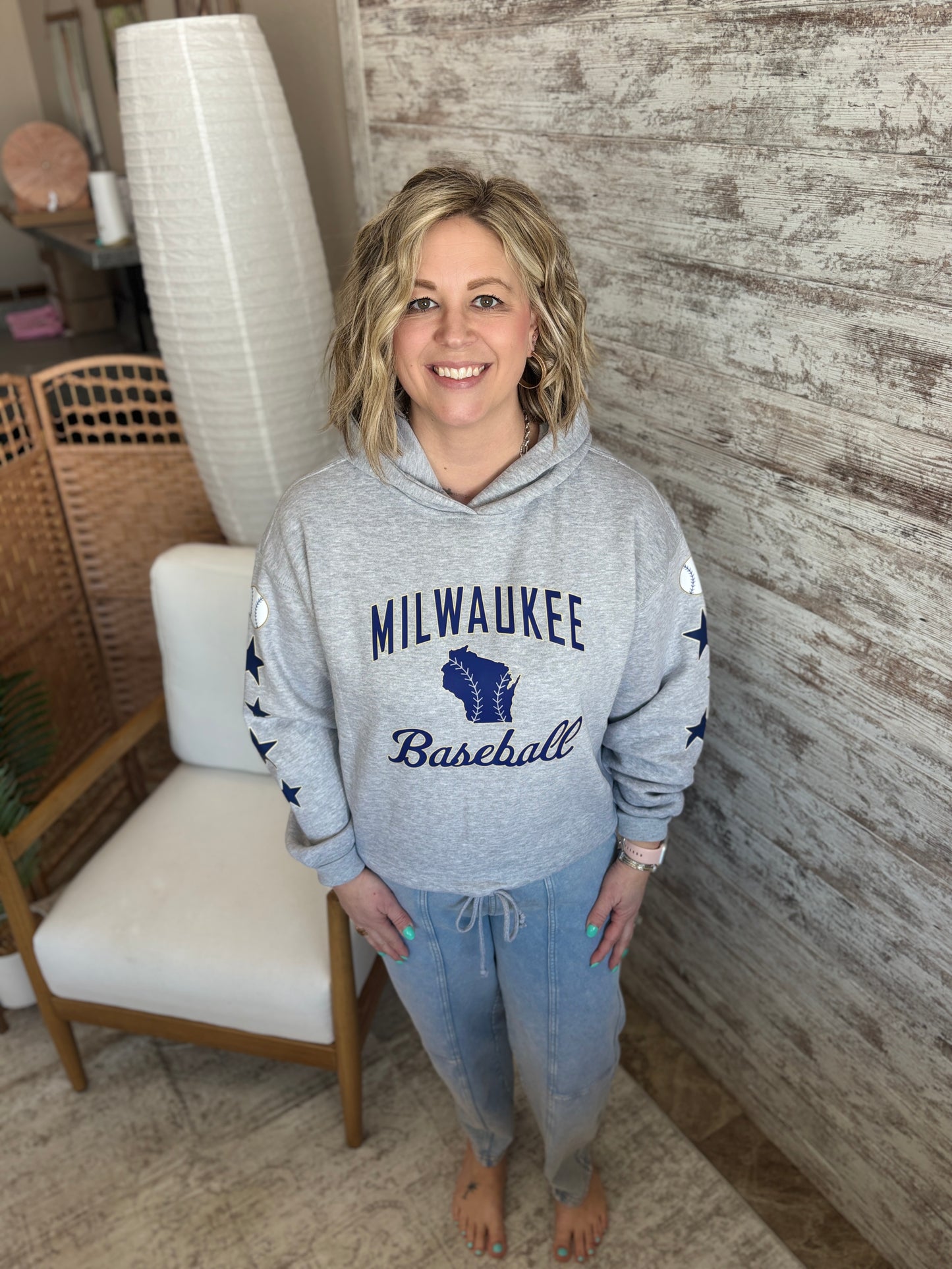 Milwaukee Baseball Pennant Grey Drawstring Hoodie