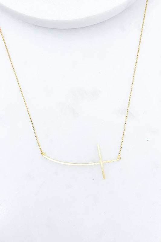 BRUSHED CROSS PENDANT NECKLACE